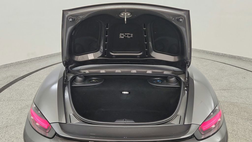Used 2017 Porsche 718 Boxster RWD image 26