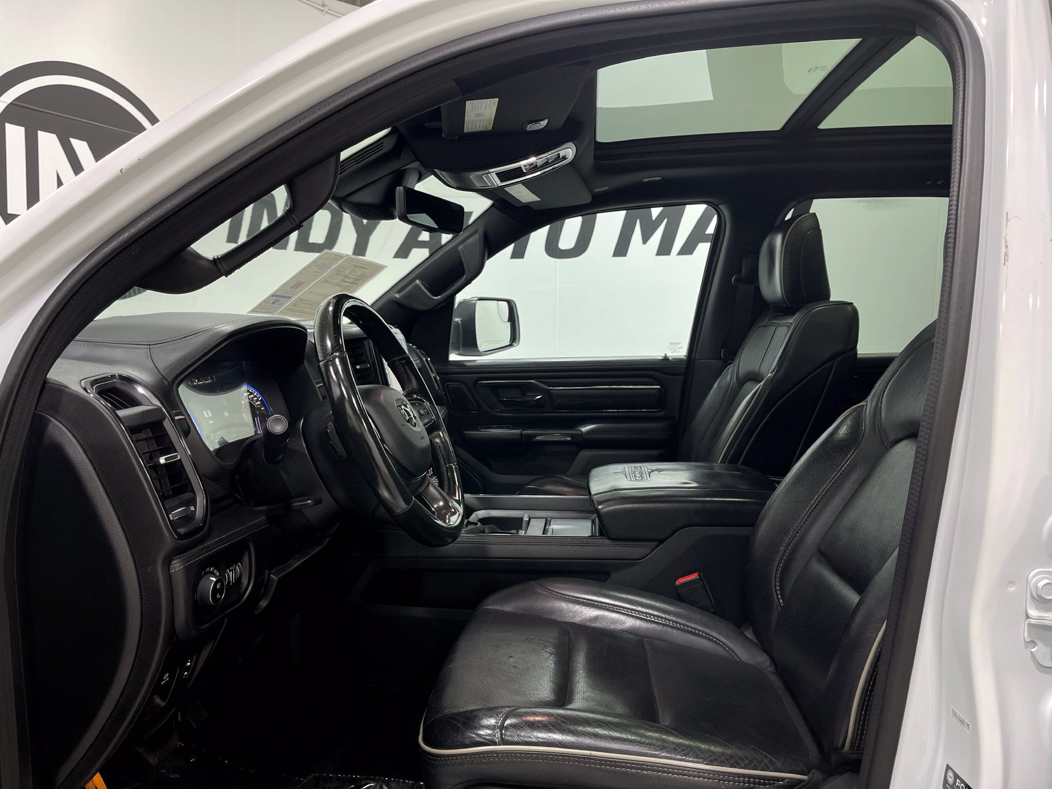 Used 2022 RAM 1500 Limited AWD/4WD image 12