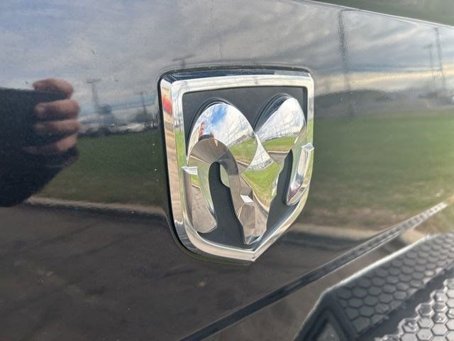 Used 2017 RAM 1500 Classic SLT w/ SLT Plus D￩cor Group image 46