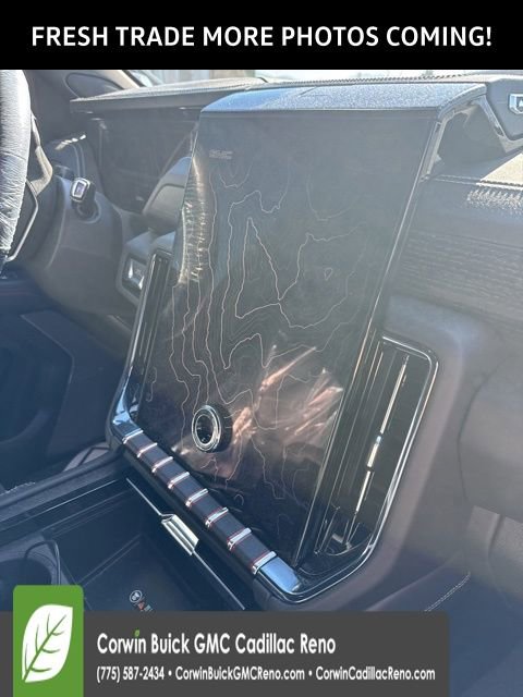 Used 2025 GMC Yukon AT4 Ultimate image 8