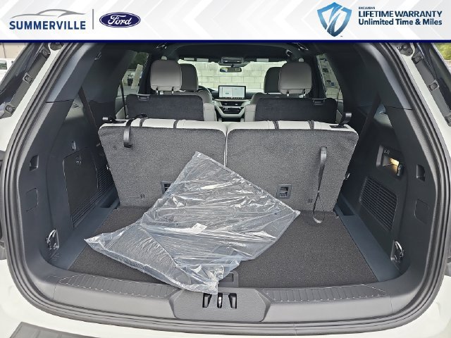 New 2027 Ford Explorer Active w/ Active Comfort Package RWD image 15