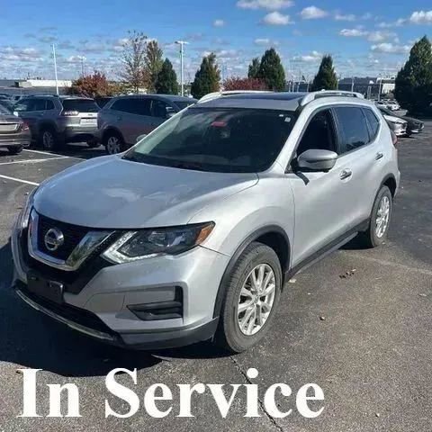 Used 2017 Nissan Rogue SV
