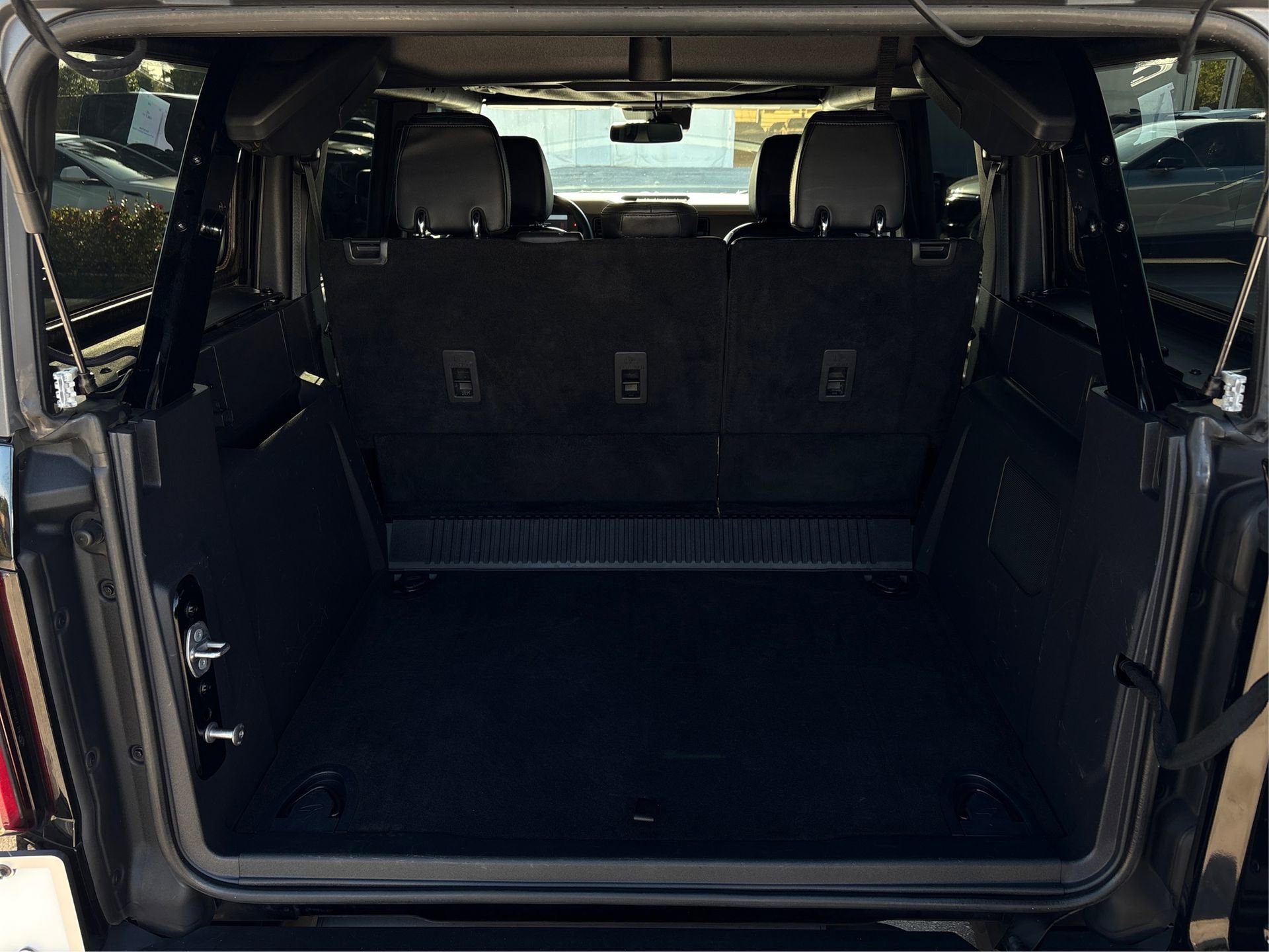 Used 2021 Ford Bronco Wildtrak image 11