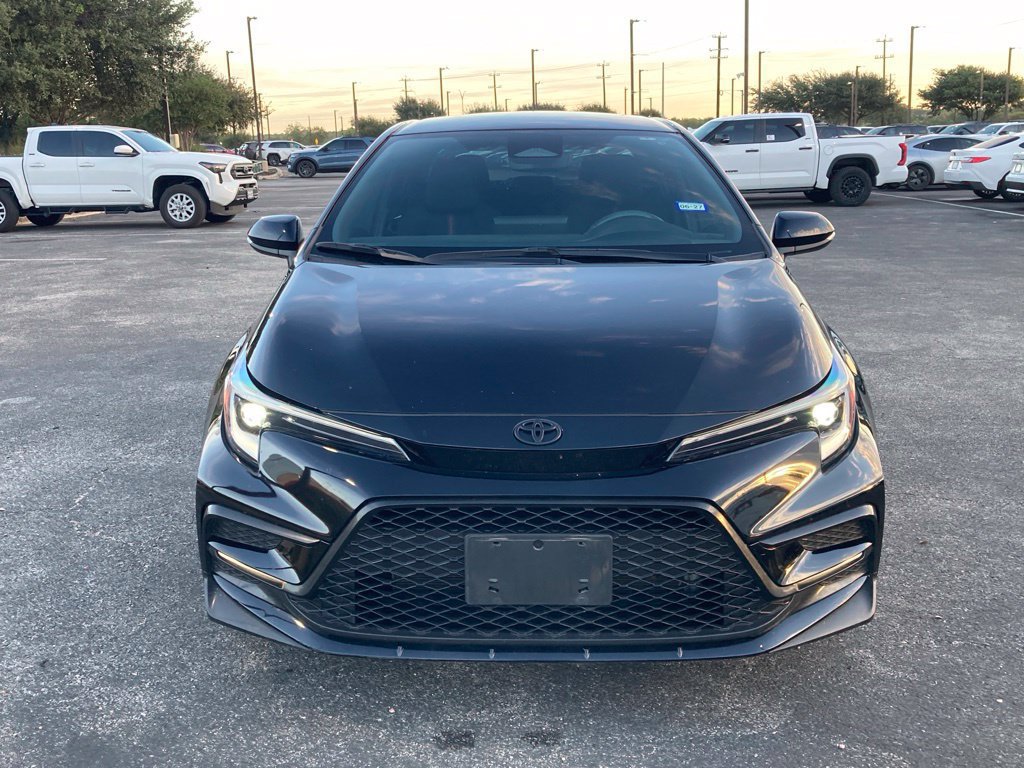 Used 2024 Toyota Corolla SE FWD image 2