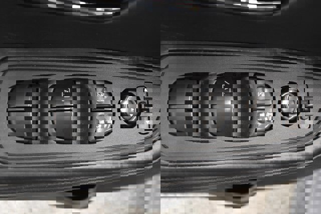 Used 2025 Nissan Versa SV image 23