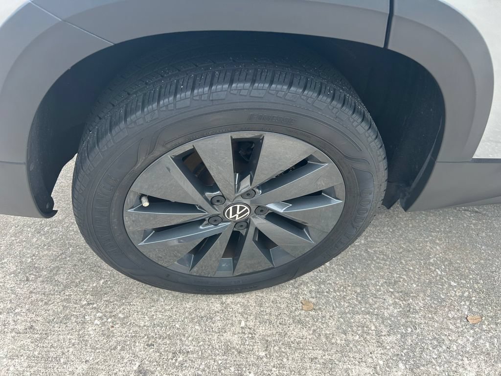 Certified 2023 Volkswagen Taos S FWD image 26