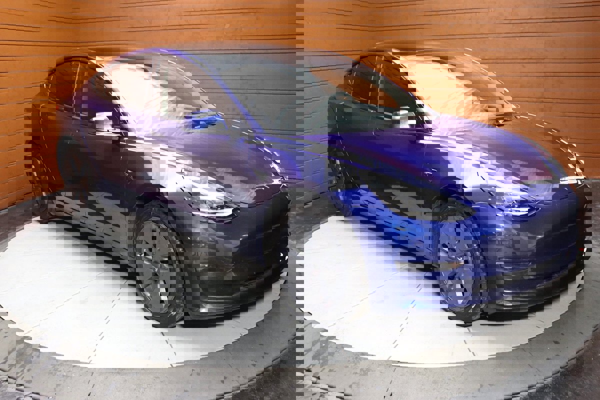 Used 2022 Tesla Model 3 Standard Range image 14