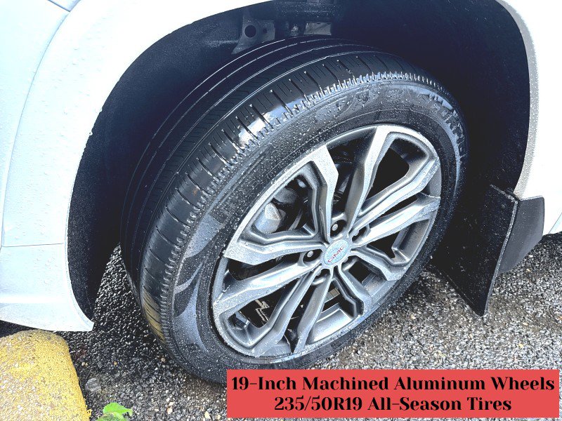 Used 2020 GMC Terrain Denali w/ Denali Premium Package AWD/4WD image 37
