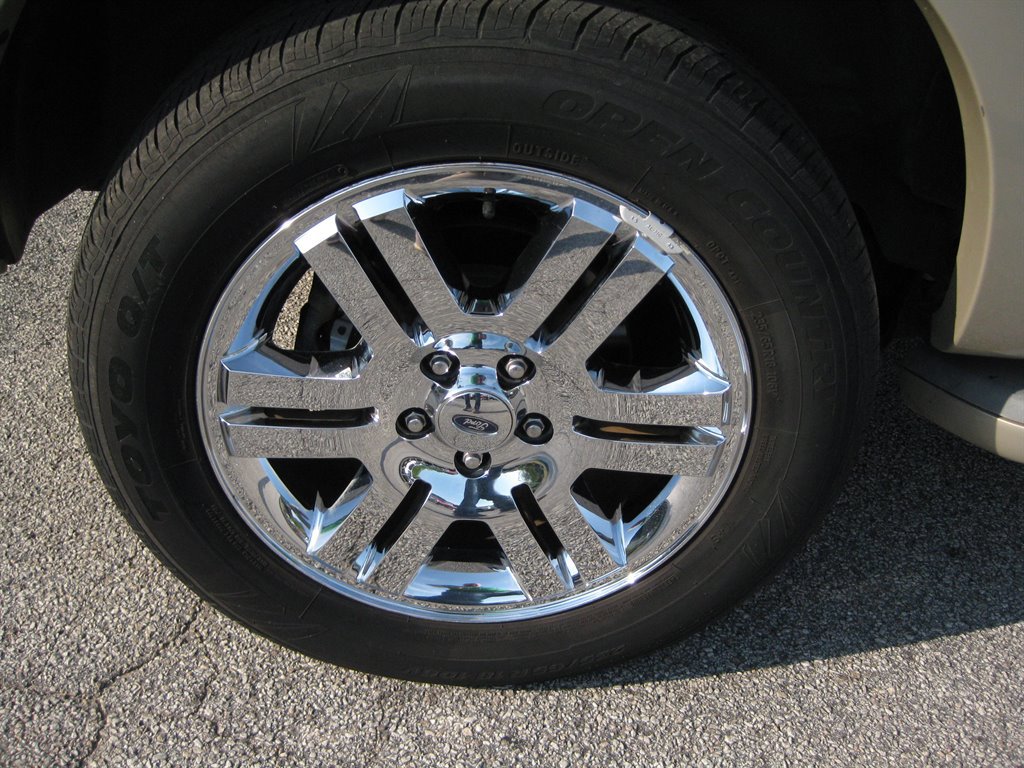 Used 2010 Ford Explorer Eddie Bauer AWD/4WD image 9