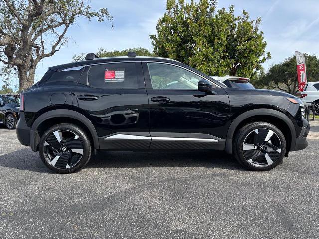 Certified 2025 Nissan Kicks SR FWD image 2