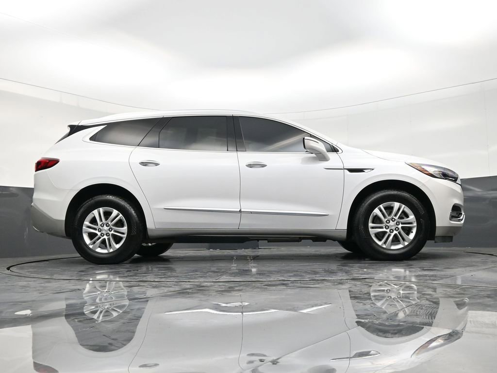 Used 2021 Buick Enclave Essence w/ Sound and Sites Package image 25