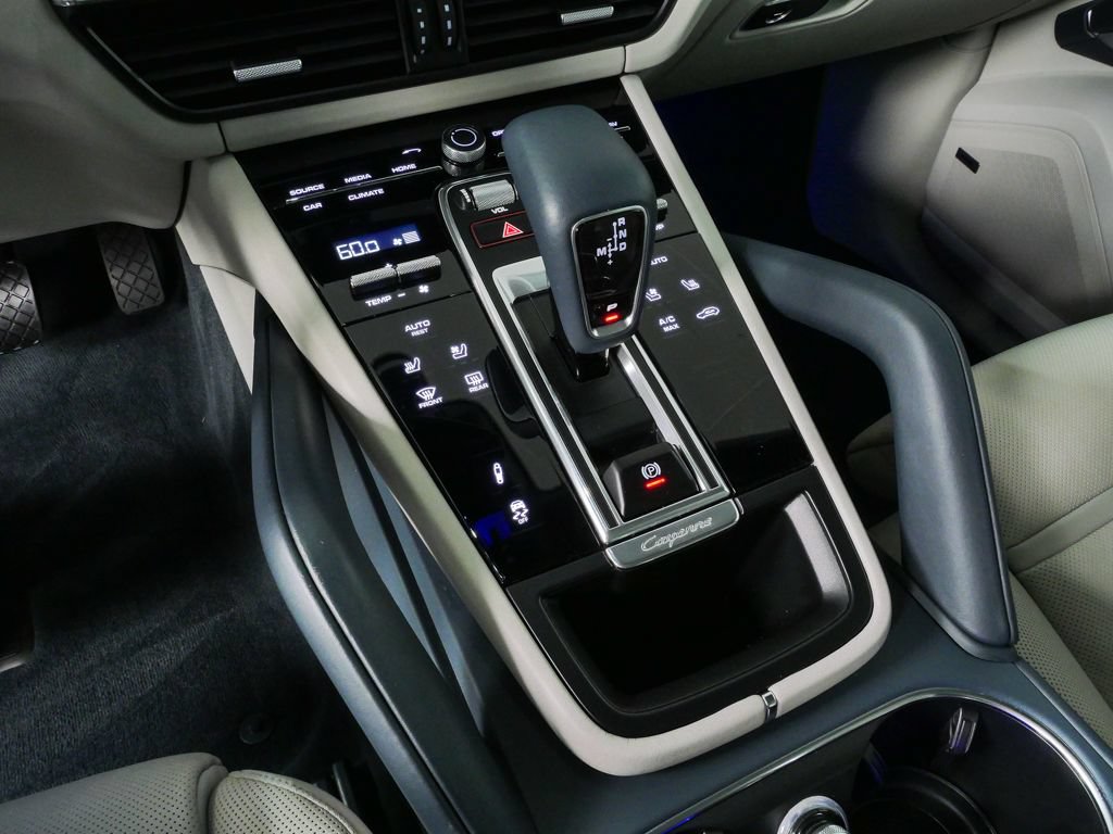 Certified 2021 Porsche Cayenne Coupe AWD/4WD image 18