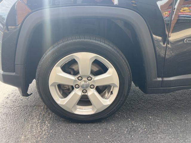 Used 2019 Jeep Compass Latitude image 5