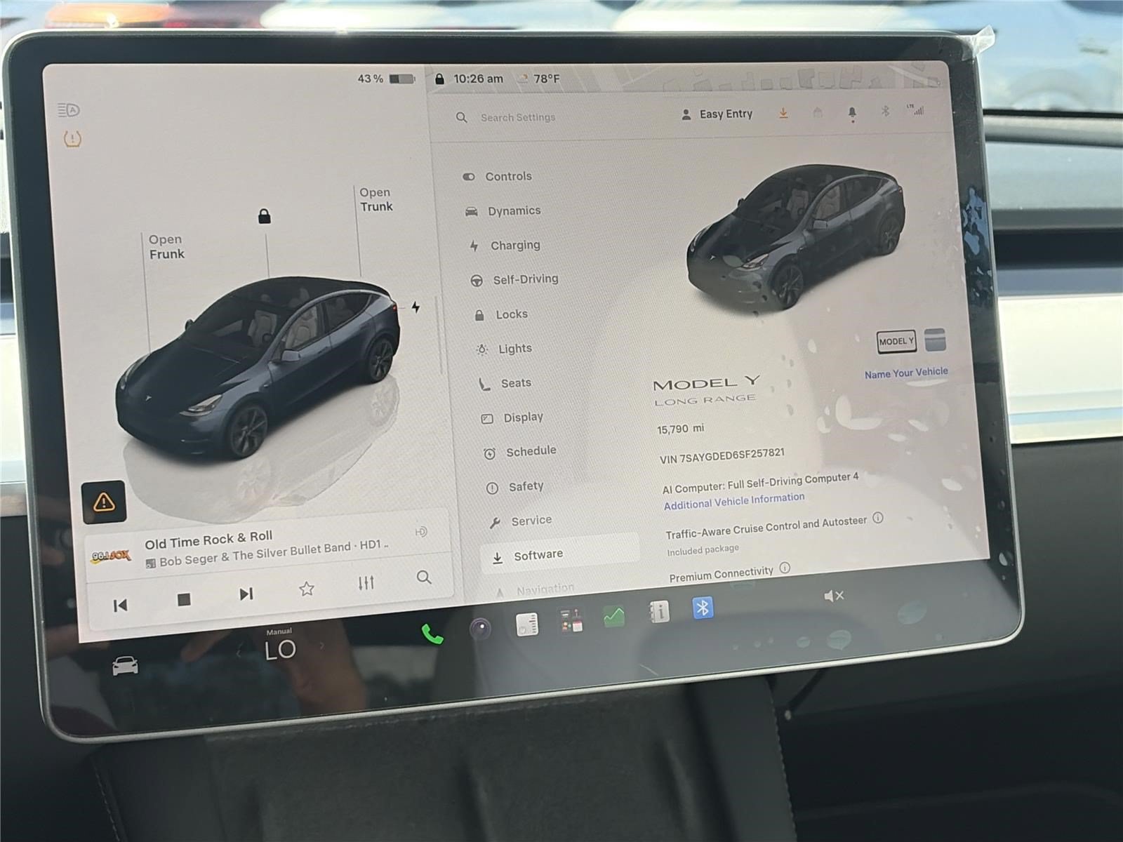 Used 2025 Tesla Model Y Long Range RWD image 9