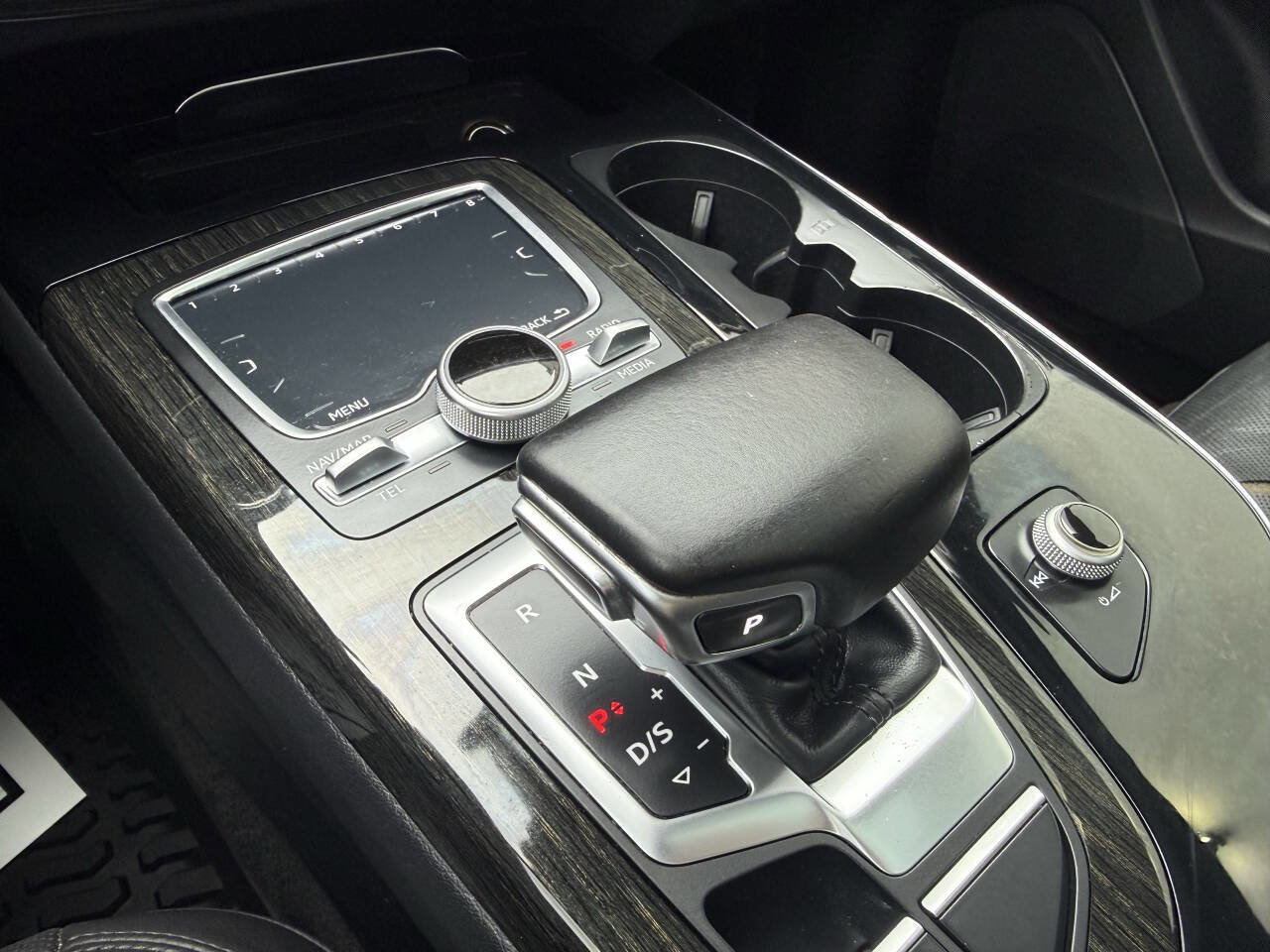 Used 2017 Audi Q7 3.0T Premium Plus image 21