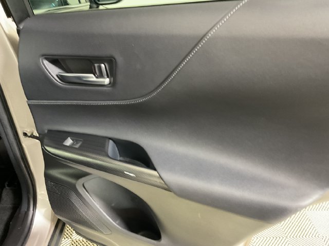 Used 2023 Toyota Venza Limited AWD/4WD image 22