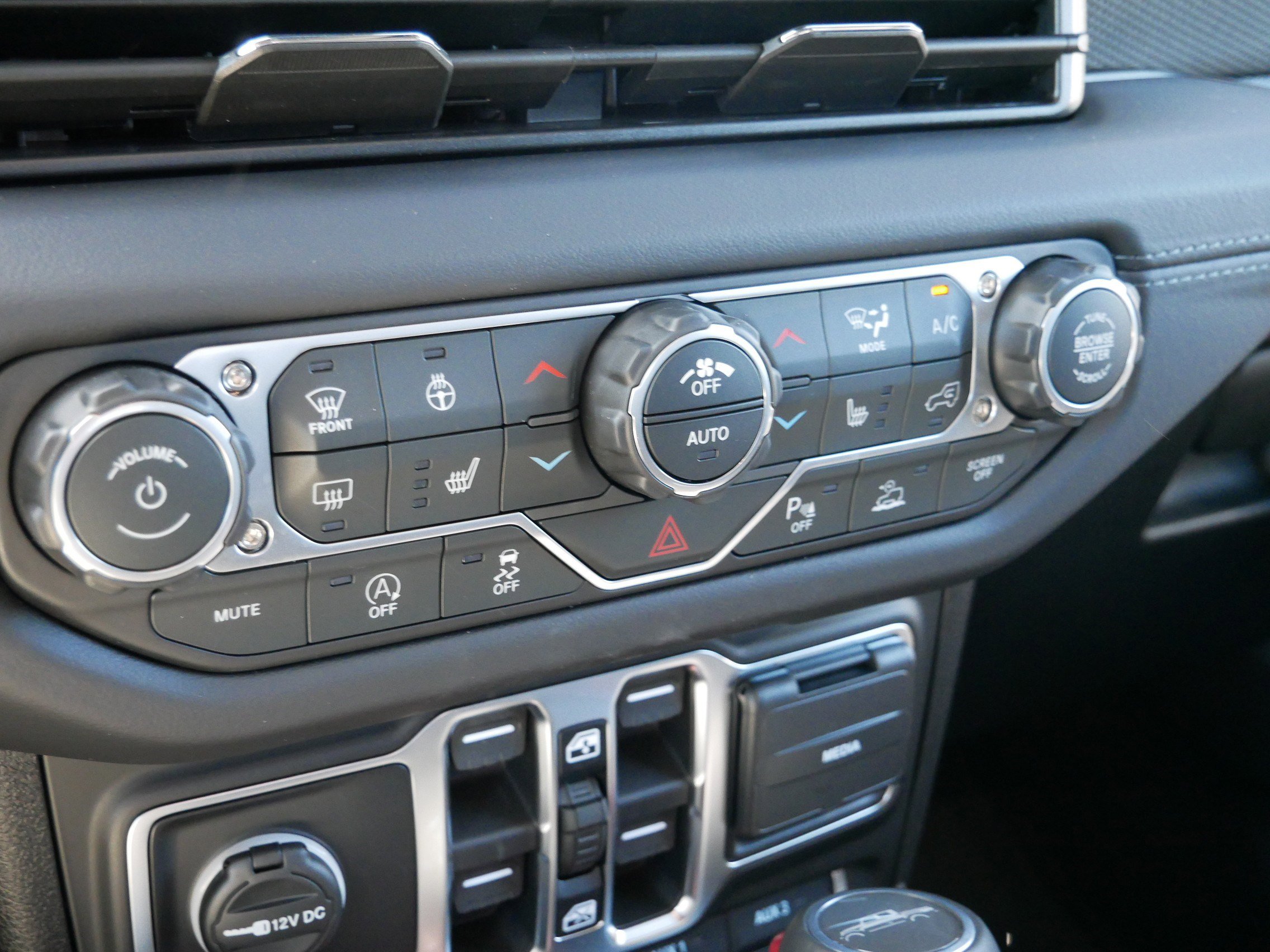 New 2026 Jeep Gladiator Rubicon AWD/4WD image 14