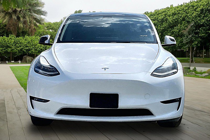 Used 2021 Tesla Model Y Long Range AWD/4WD image 2