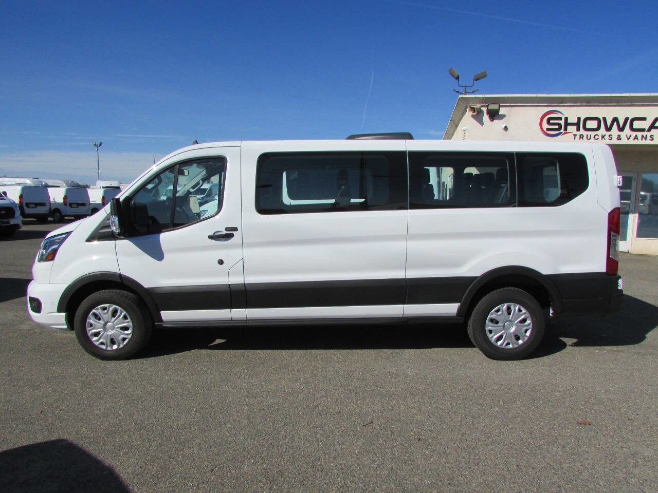 Used 2023 Ford Transit 350 XLT image 10
