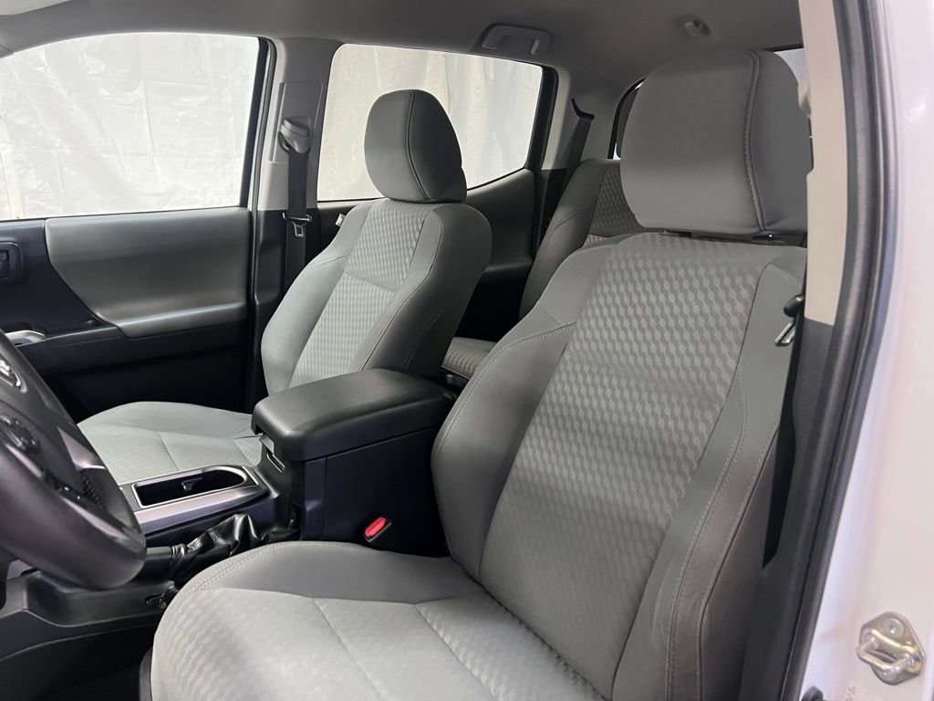 Used 2020 Toyota Tacoma SR5 image 20