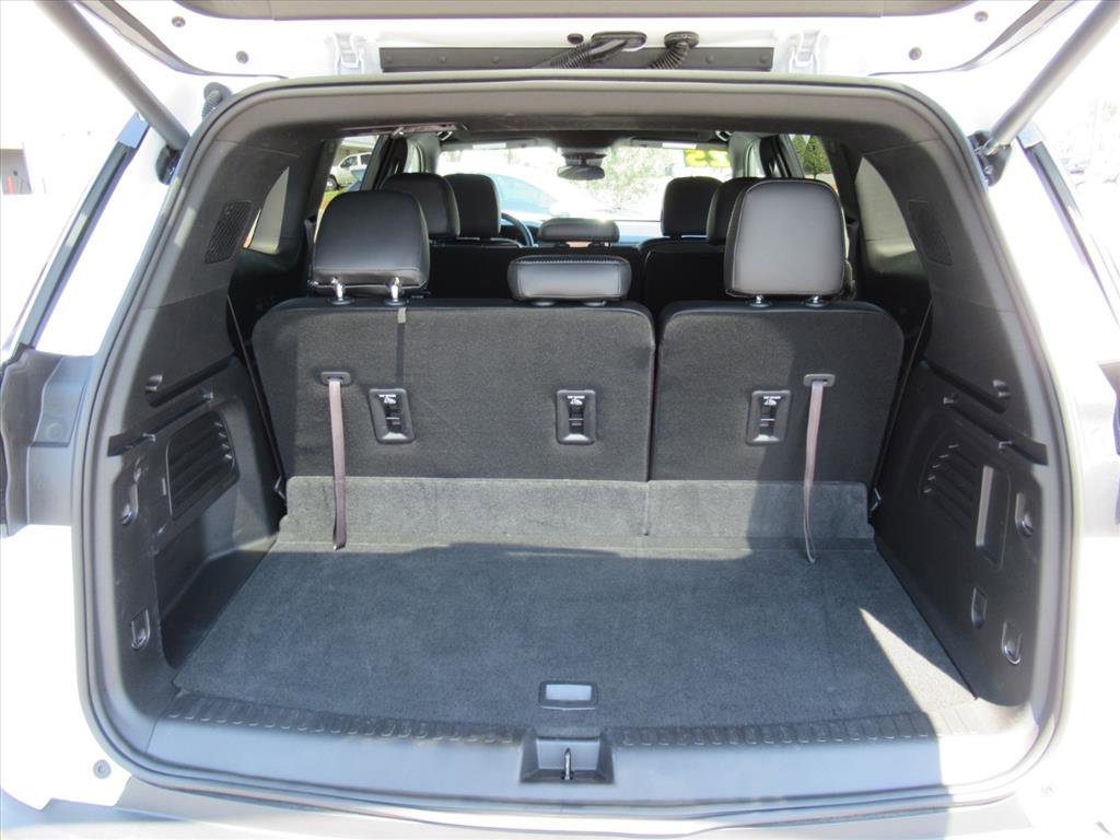 Used 2025 GMC Acadia Elevation image 33