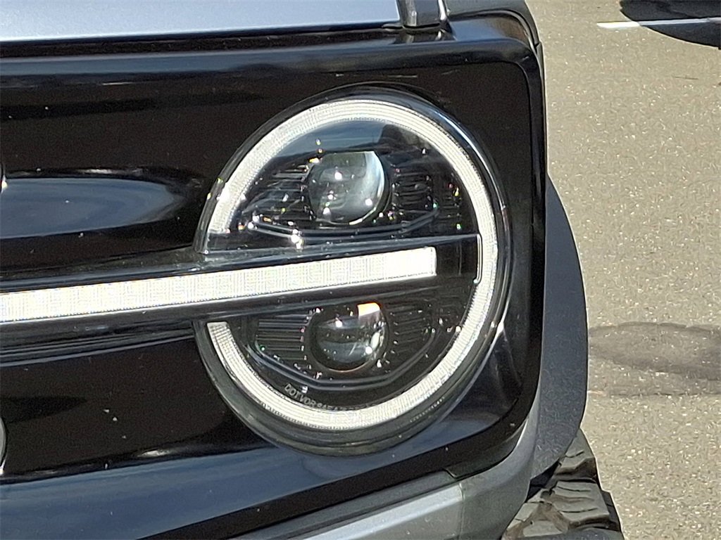 Used 2023 Ford Bronco Outer Banks image 9