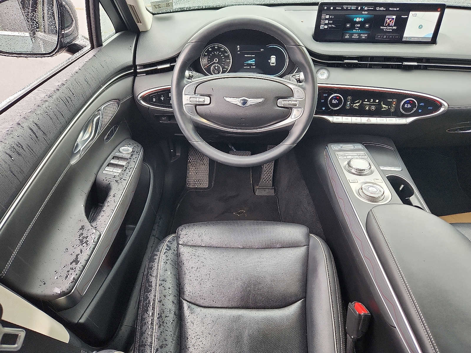 Used 2022 Genesis GV70 2.5T w/ Advanced Package image 11