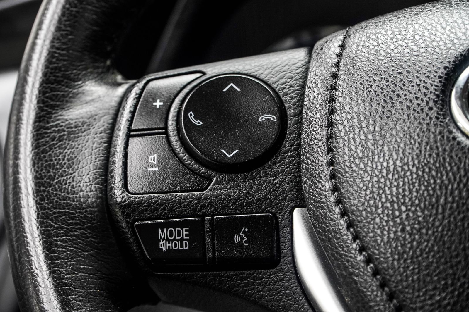 Used 2018 Toyota Corolla SE image 30