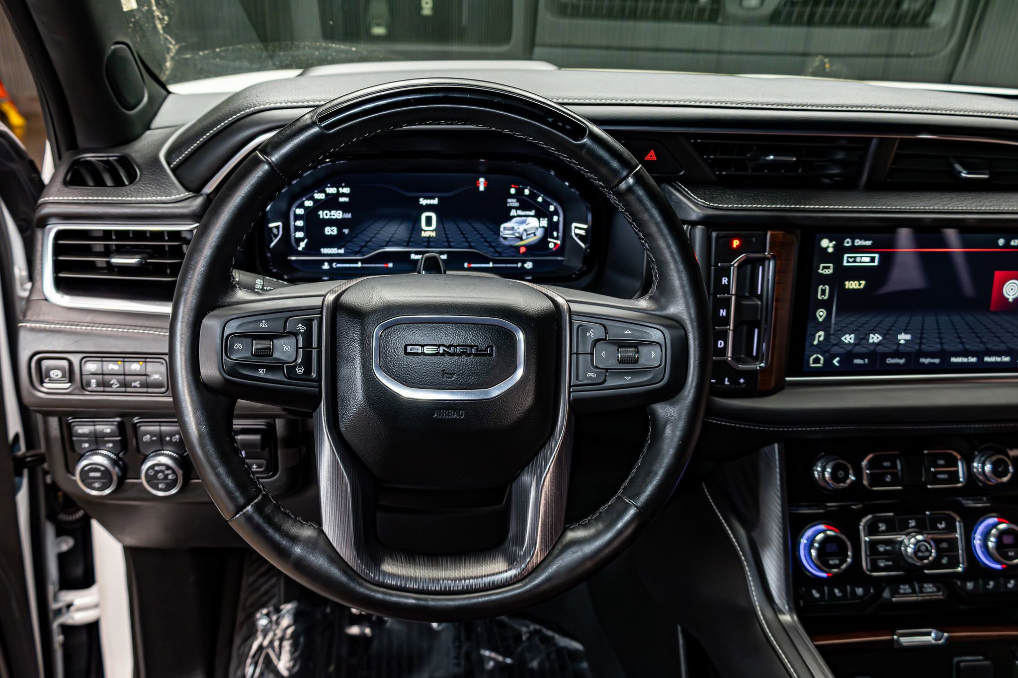 Used 2024 GMC Yukon Denali Ultimate image 14