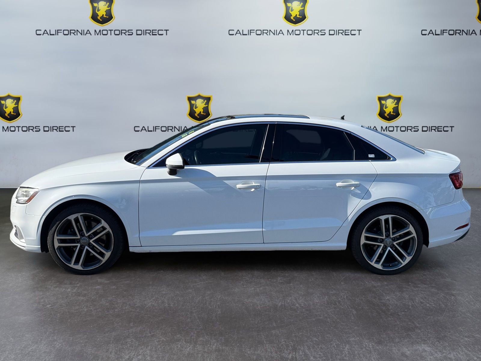 Used 2019 Audi A3 2.0T Premium w/ Convenience Package FWD image 2