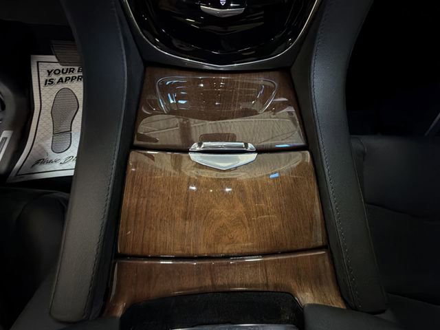 Used 2016 Cadillac Escalade Luxury image 21