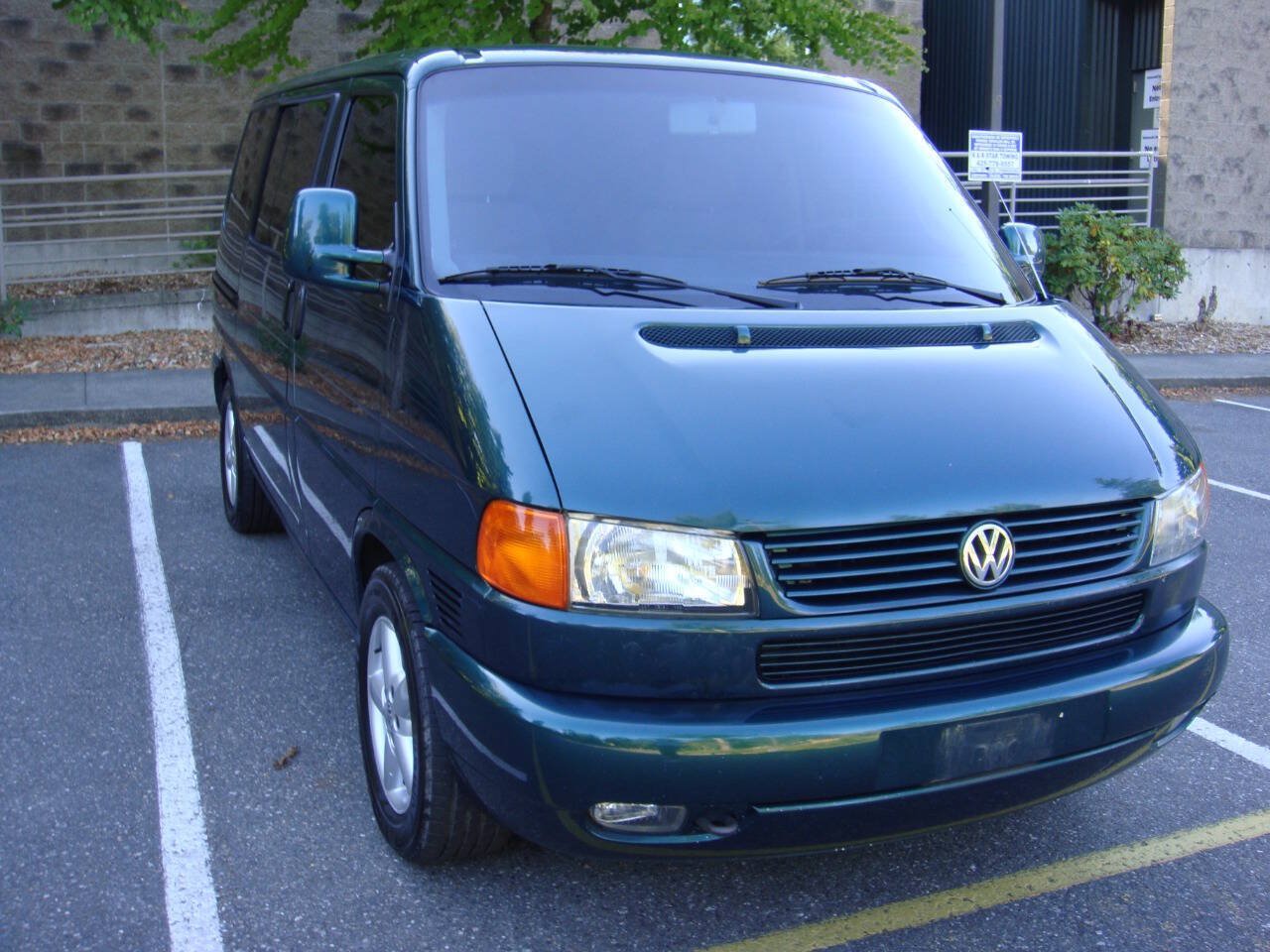 Used 2003 Volkswagen Eurovan MV FWD image 5