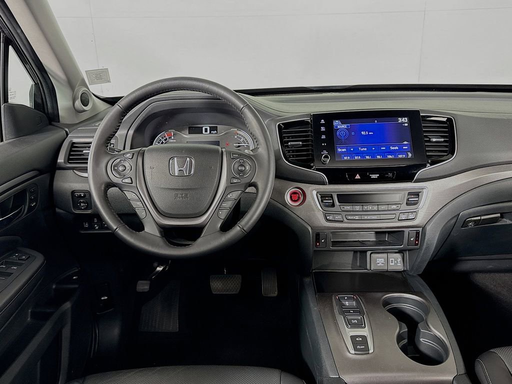 Used 2023 Honda Ridgeline RTL image 11