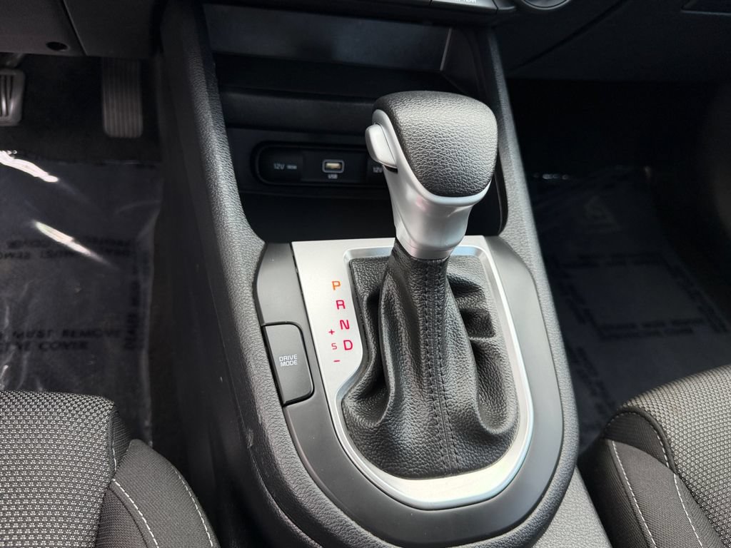Certified 2022 Kia Forte LXS FWD image 26