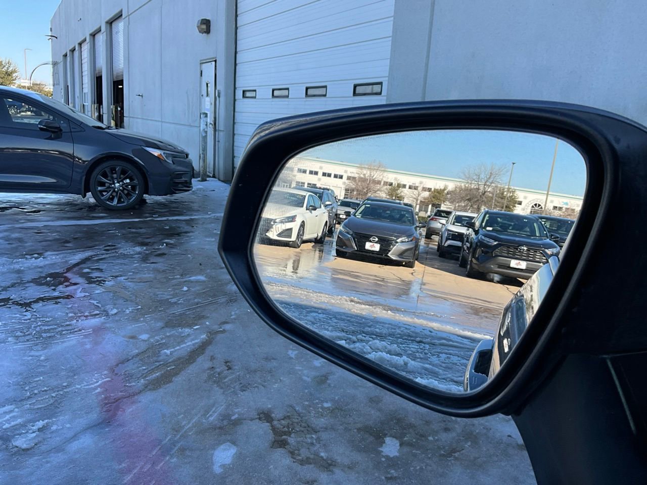 Used 2025 Toyota RAV4 XLE image 20