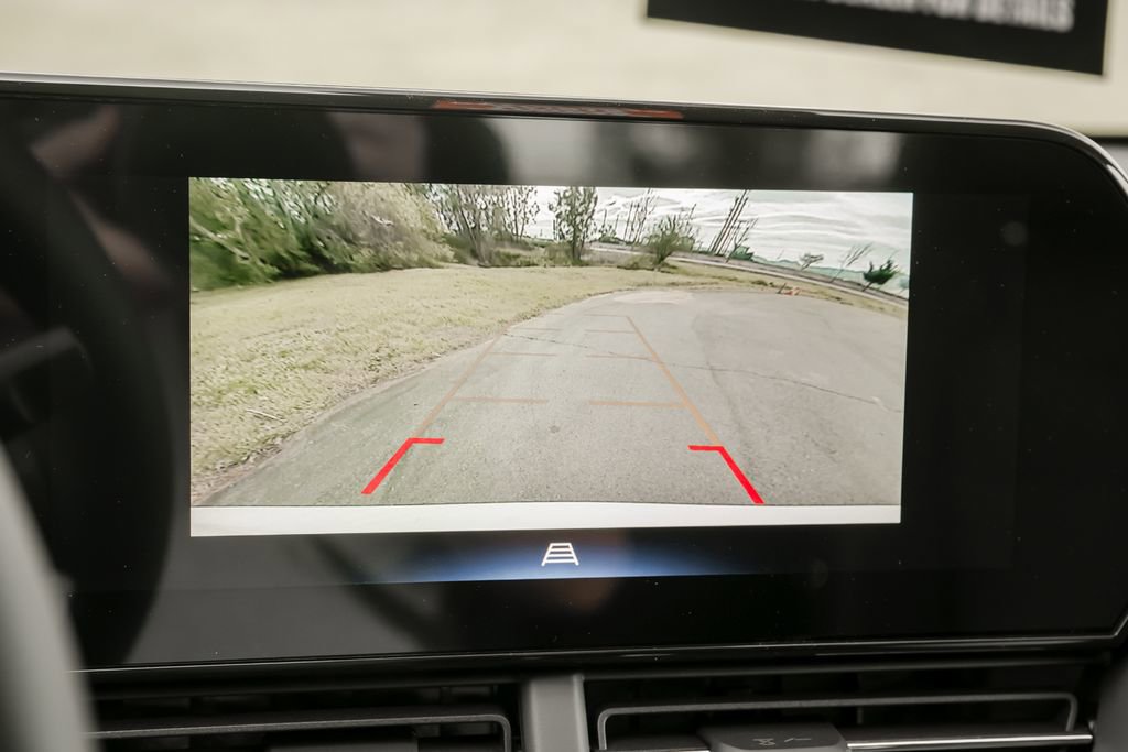 New 2026 Chevrolet Trax LT w/ Driver Confidence Package FWD image 25