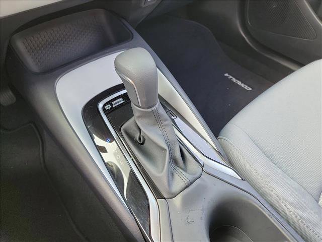 Used 2026 Toyota Corolla SE FWD image 17
