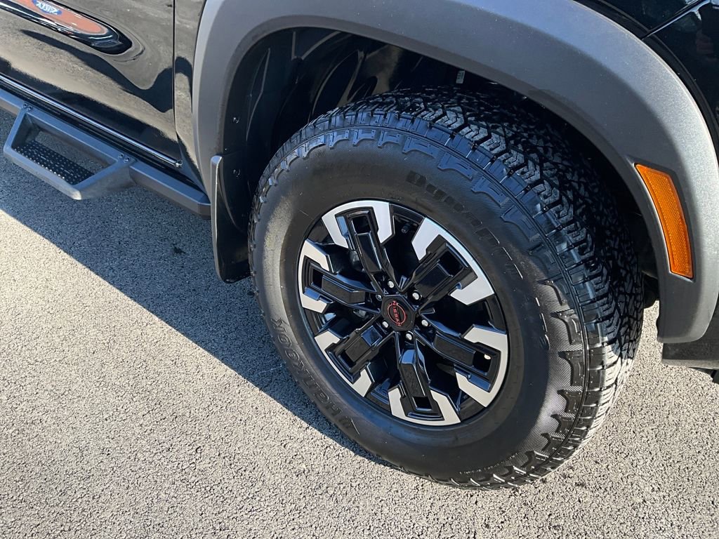 Used 2024 Nissan Frontier PRO-4X w/ Pro Convenience Package image 14