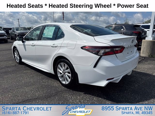 Used 2024 Toyota Camry SE FWD image 5