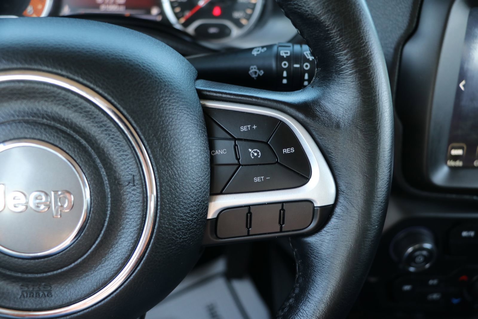 Used 2020 Jeep Renegade Sport image 19