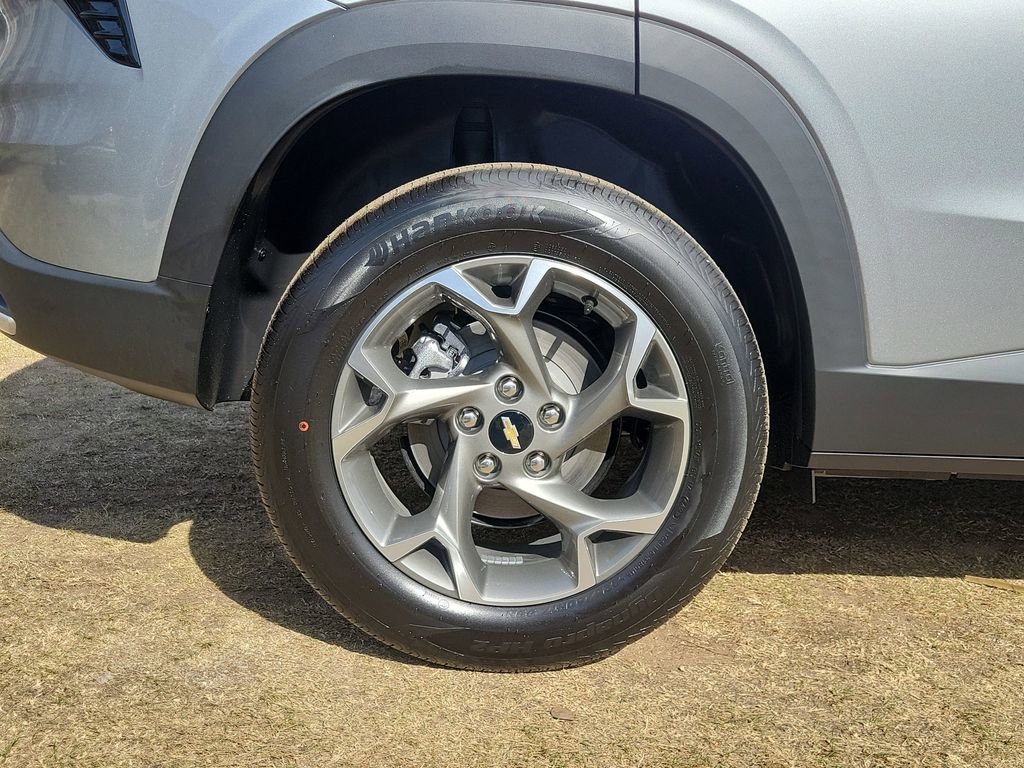 New 2026 Chevrolet Trax LT image 5