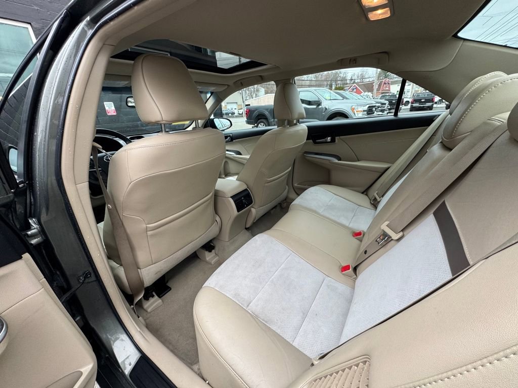 Used 2013 Toyota Camry XLE w/ Leather Pkg image 15