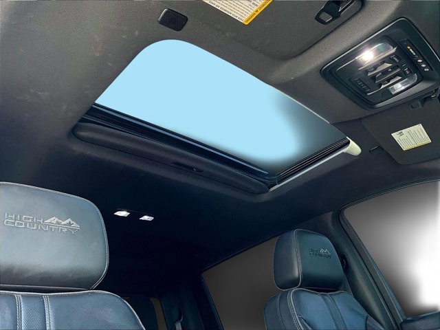 Used 2020 Chevrolet Silverado 1500 High Country image 17