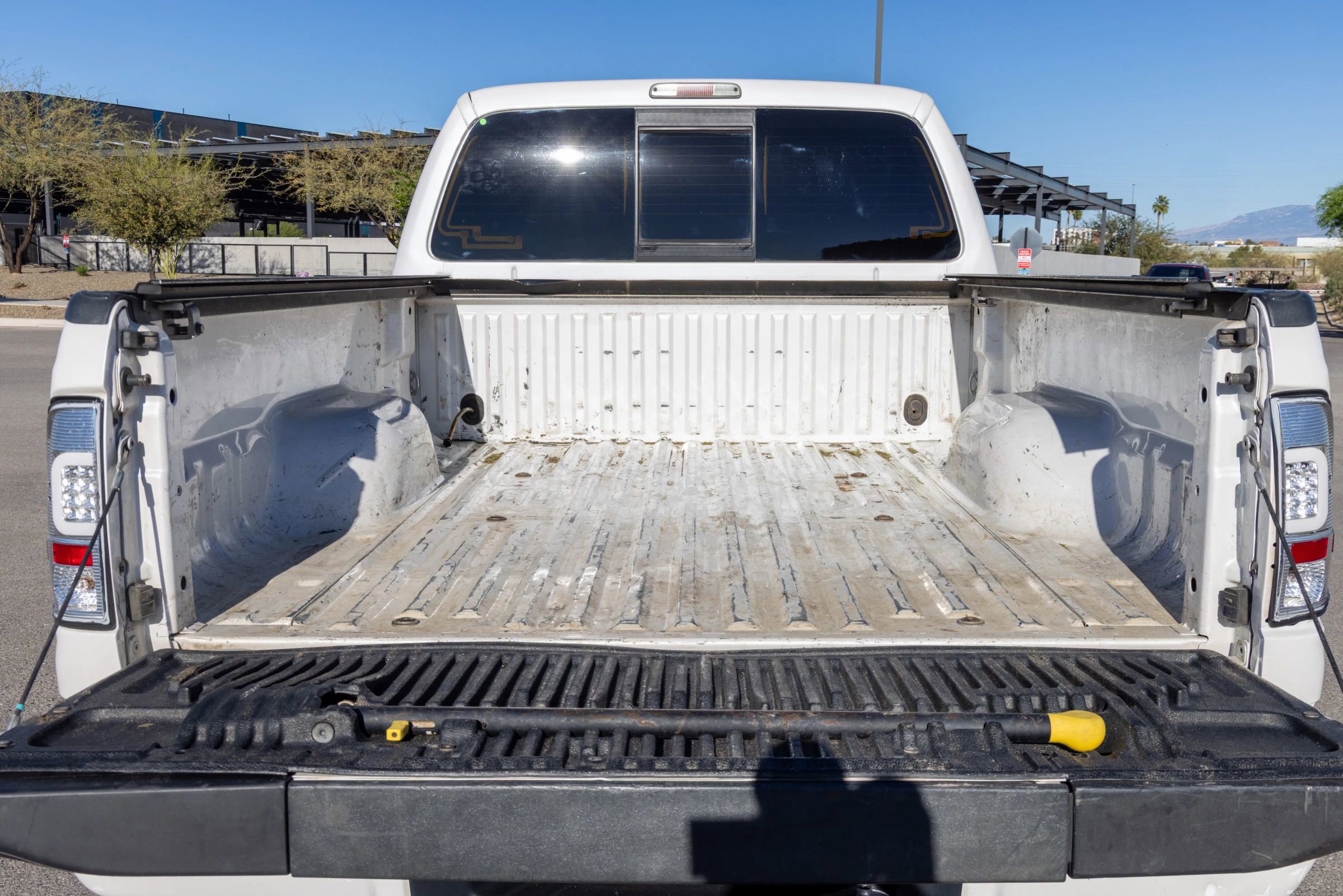 Used 2016 Ford F350 Platinum w/ FX4 Off-Road Package AWD/4WD image 6