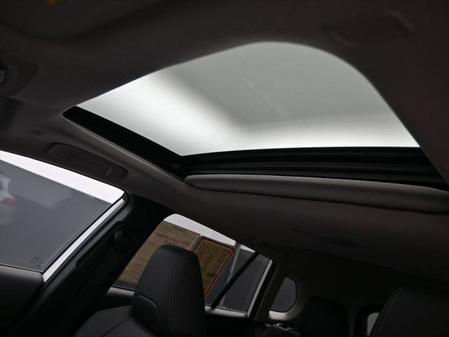 Certified 2025 Toyota Corolla Cross XLE w/ Convenience Package AWD/4WD image 27