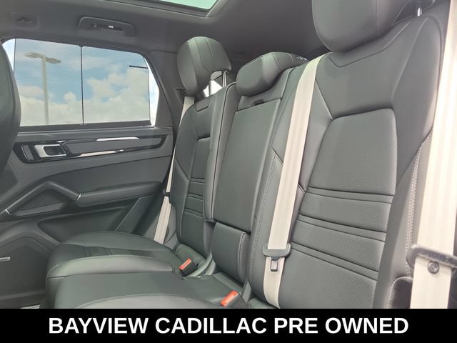 Used 2022 Porsche Cayenne S AWD/4WD image 15