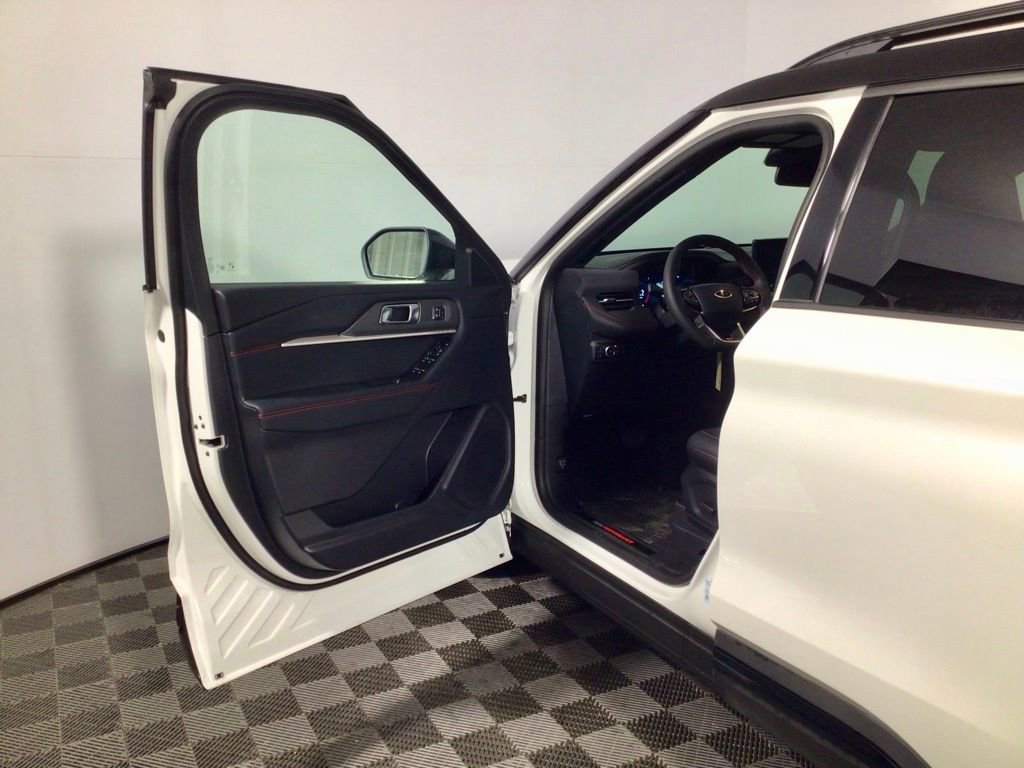 New 2026 Ford Explorer ST image 15