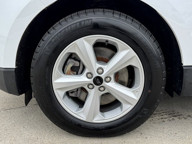 Certified 2024 Ford Edge SE image 13