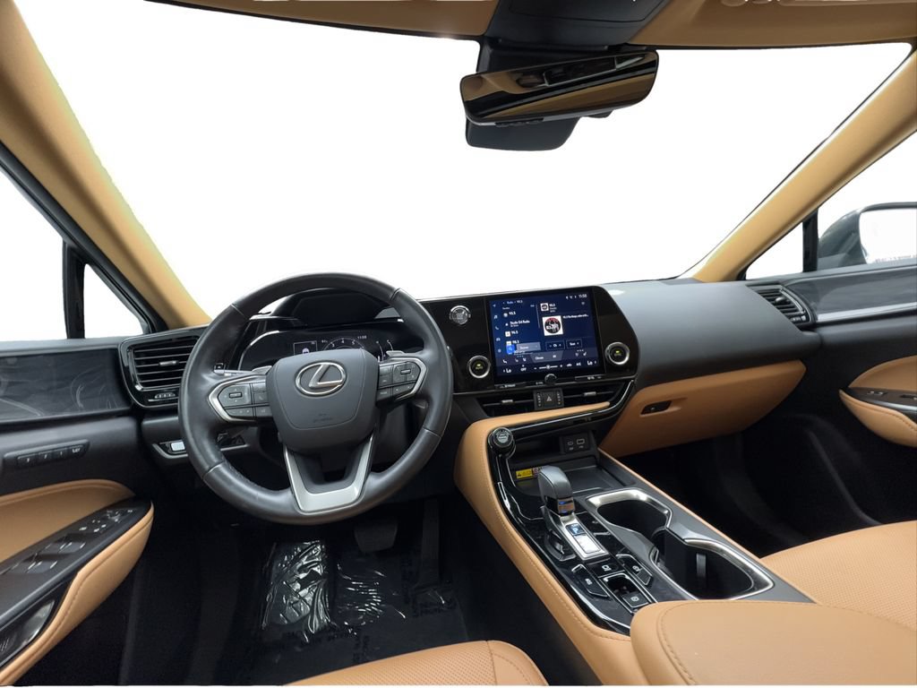 Used 2025 Lexus NX 250 FWD w/ Towing Package (2000 Lbs) image 37