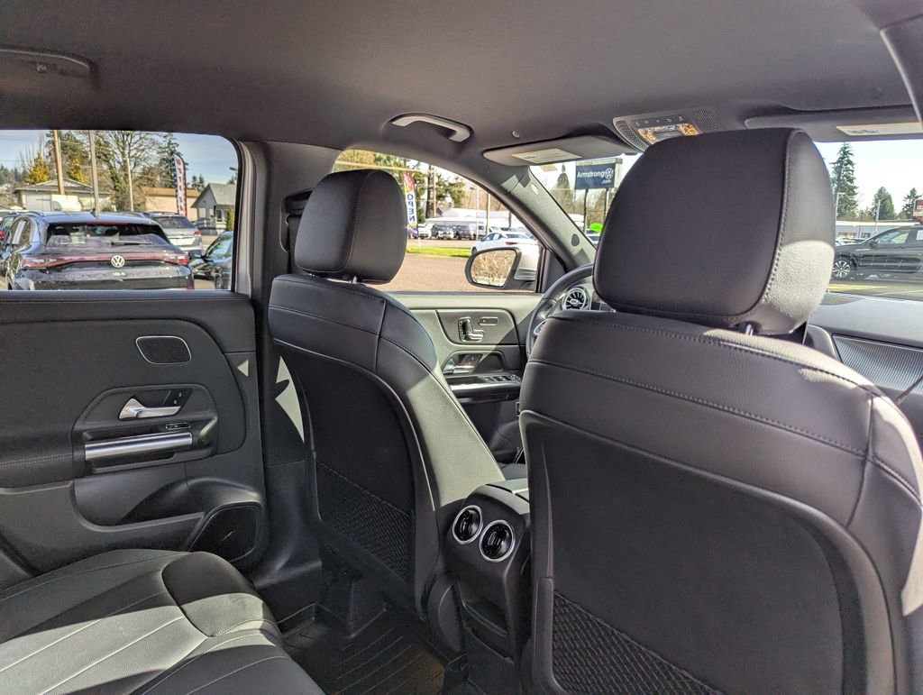 Used 2021 Mercedes-Benz GLA 250 4MATIC image 34